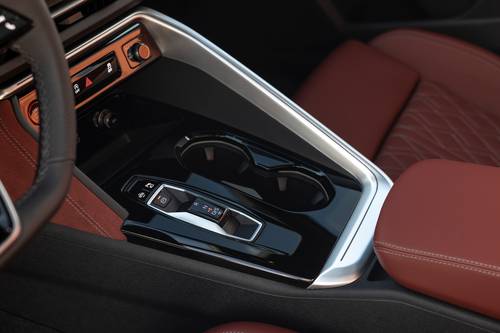 2025 Audi SQ5 Prestige 4dr SUV Shifter
