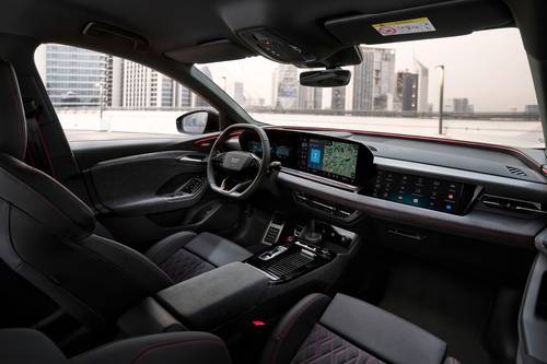 2025 Audi SQ6 e-tron Prestige 4dr SUV Dashboard