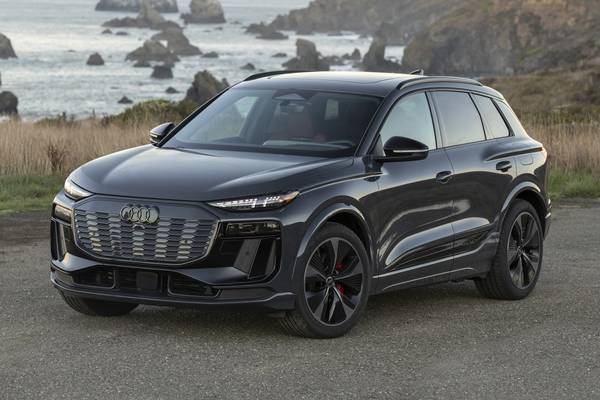 2025 Audi SQ6 e-tron