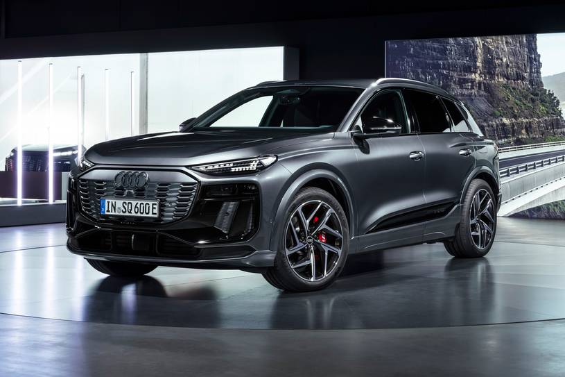 2025 Audi SQ6 e-tron Prestige 4dr SUV Exterior Shown