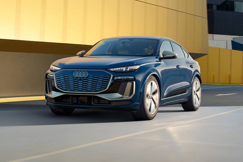 2025 Audi SQ6 Sportback e-tron Prestige 4dr SUV Exterior Shown
