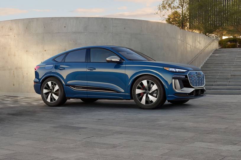2027 Audi SQ6 Sportback e-tron Prestige 4dr SUV Exterior Shown