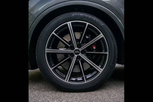 Audi SQ7 Prestige TFSI quattro 4dr SUV Wheel