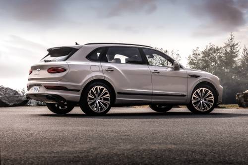 2023 Bentley Bentayga EWB Azure V8 4dr SUV Exterior Shown