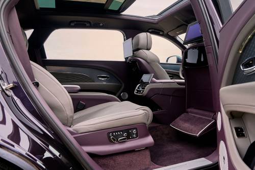 2024 Bentley Bentayga EWB Azure V8 4dr SUV Interior Detail