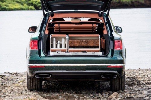 2018 Bentley Bentayga Mulliner 4dr SUV Cargo Area