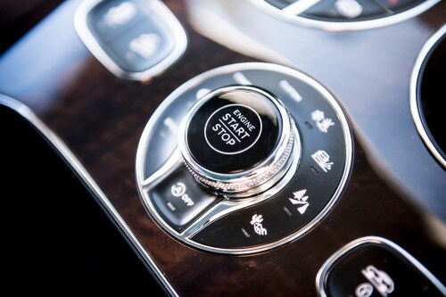 2018 Bentley Bentayga W12 (Signature) 4dr SUV Interior Detail