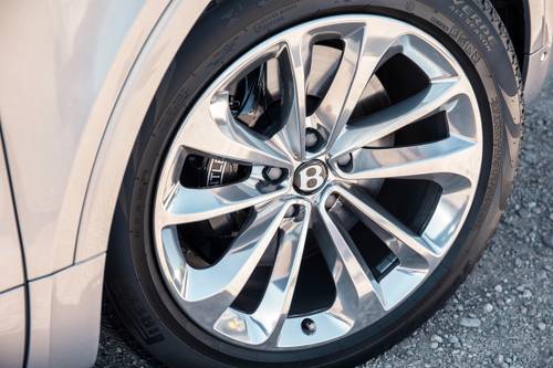 2019 Bentley Bentayga W12 4dr SUV Wheel