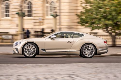 GT V8 Mulliner 2dr Coupe AWD (4.0L 8cyl Turbo 8AM)