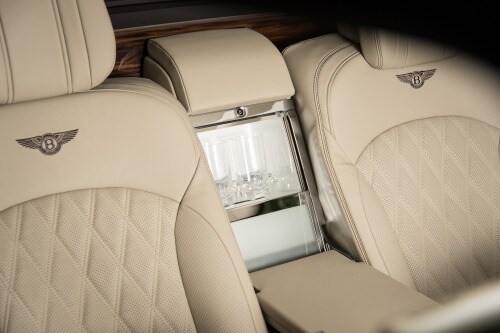 2017 Bentley Mulsanne Extended Wheelbase Sedan Interior Detail