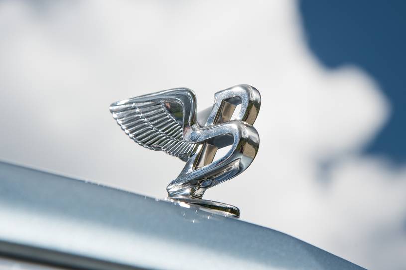 Bentley Mulsanne Sedan Front Badge