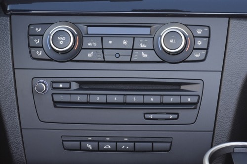 2010 BMW 1 Series 135i Convertible Center Console