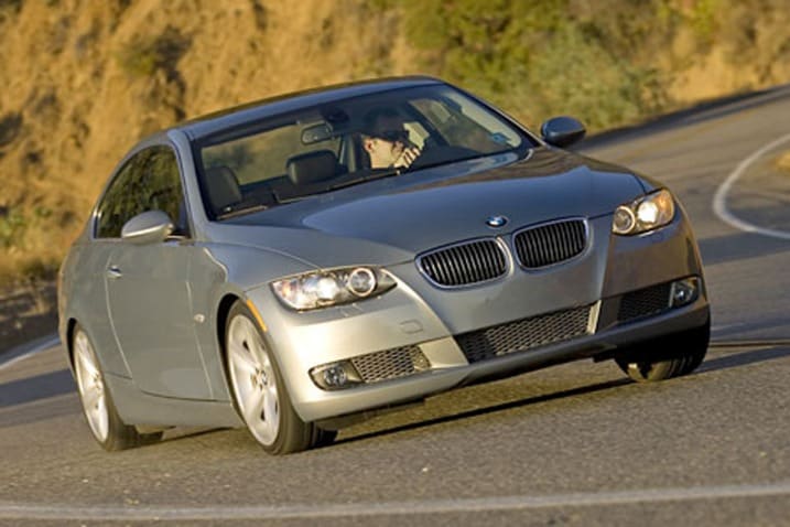 milagro guardarropa Lidiar con 2007 BMW 335i Coupe Road Test | Edmunds