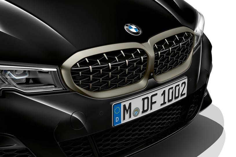 2020 BMW 3 Series M340i xDrive Sedan Front Badge