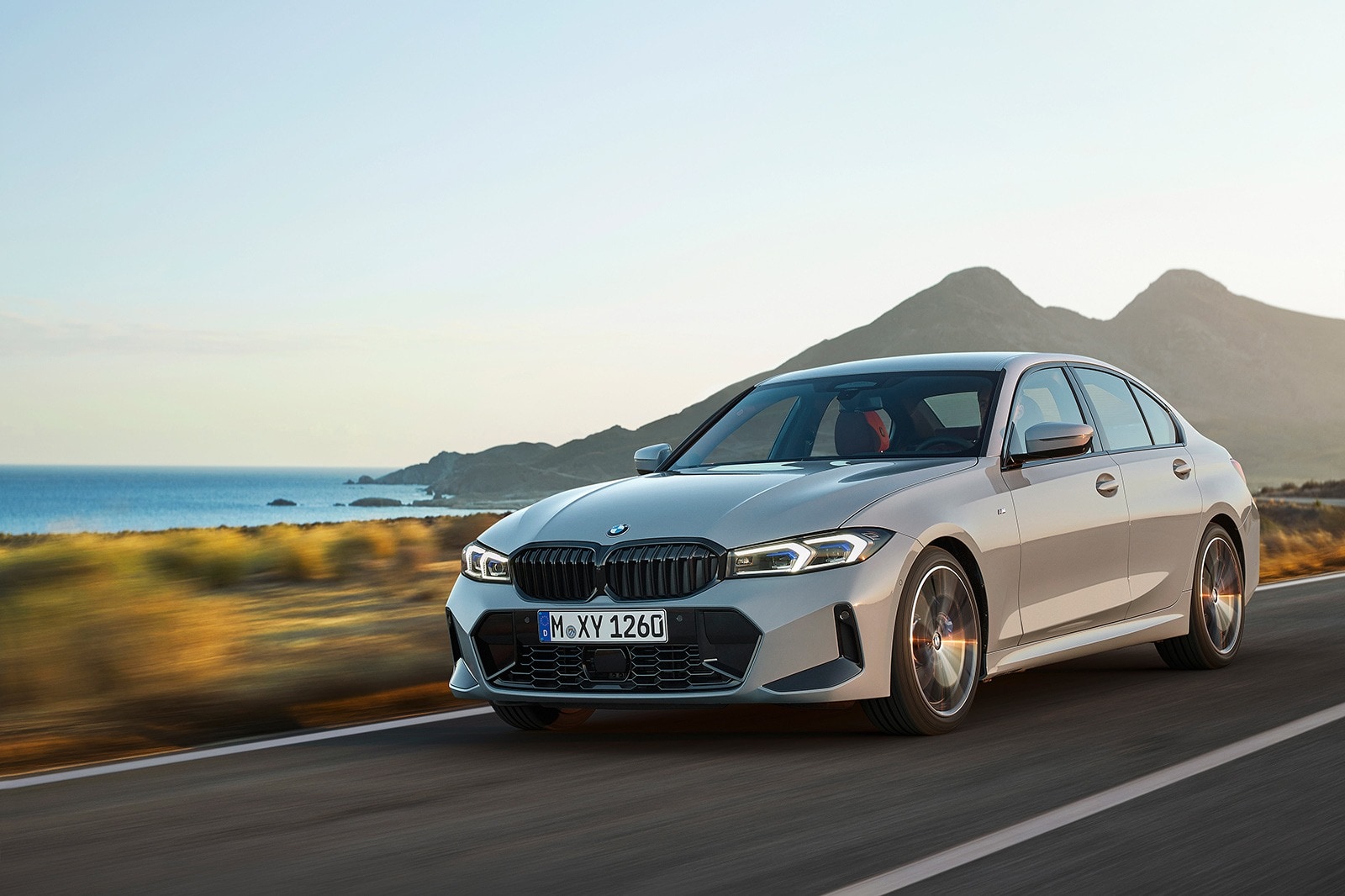 Don’t Worry – the Refreshed 2023 BMW 3 Series Doesn’t Get the M3 Grille