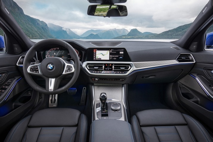 2019 BMW 3 Series - Dash