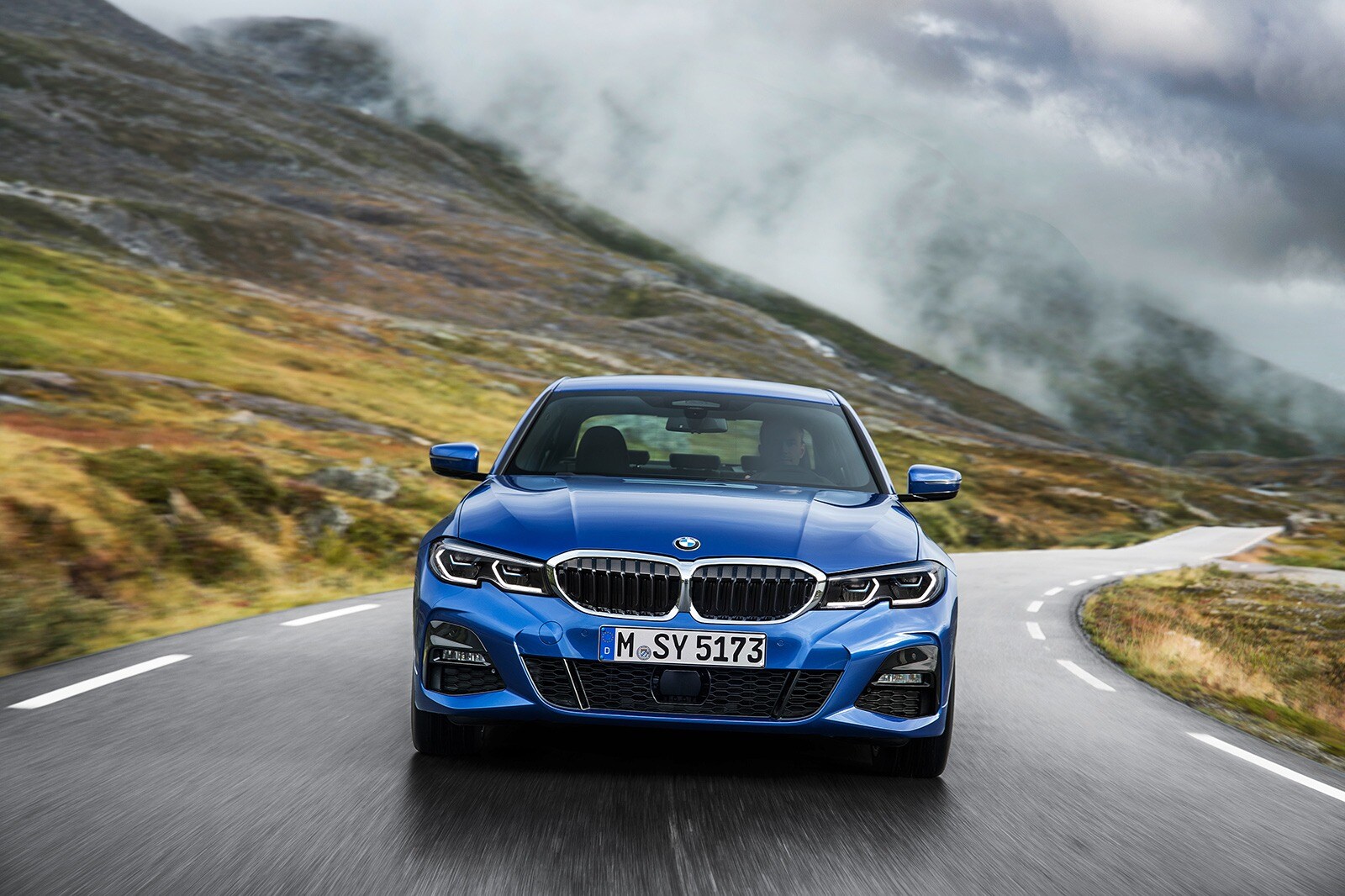 Best Awd Sedans Top Rated All Wheel Drive For 2019 Edmunds