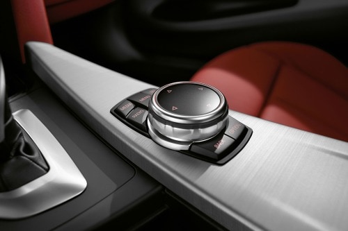2017 BMW 4 Series 440i Coupe Interior Detail. Sport Line Package Shown.