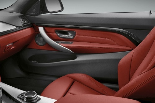 2017 BMW 4 Series 440i Coupe Interior Detail. Sport Line Package Shown.