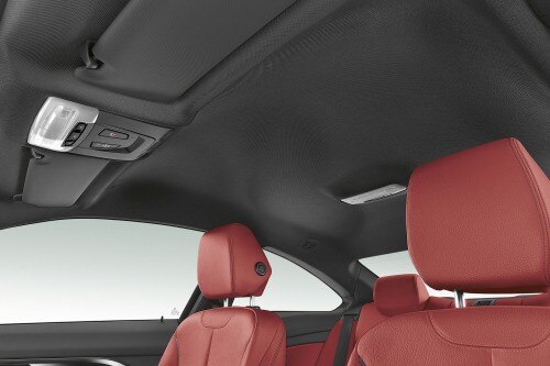 2017 BMW 4 Series 440i Coupe Interior Detail. Sport Line Package Shown.