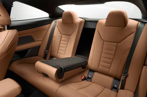 BMW 4 Series M440i xDrive Coupe Rear Seats Down