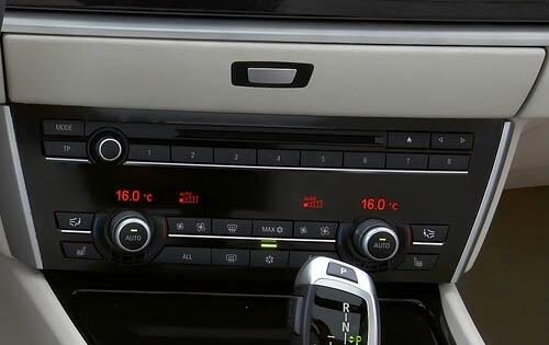 2011 BMW 5 Series Gran Turismo Center Console