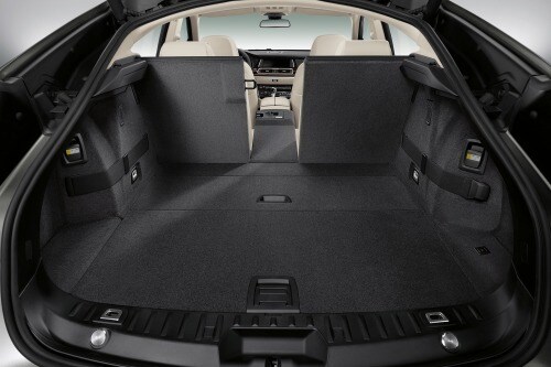 2017 BMW 5 Series Gran Turismo 535i 4dr Hatchback Cargo Area. Luxury Line Package Shown.