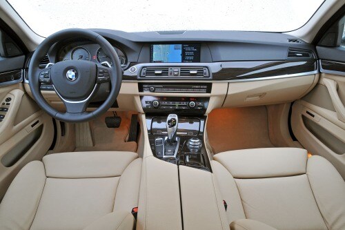 2013 BMW 5 Series Sedan Dashboard