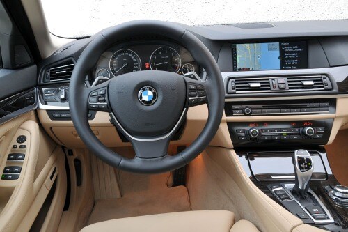 2013 BMW 5 Series Sedan Dashboard