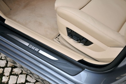 2013 BMW 5 Series Sedan Interior Detail