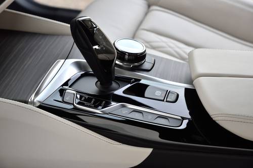 BMW 6 Series Gran Turismo 640i xDrive 4dr Hatchback Shifter