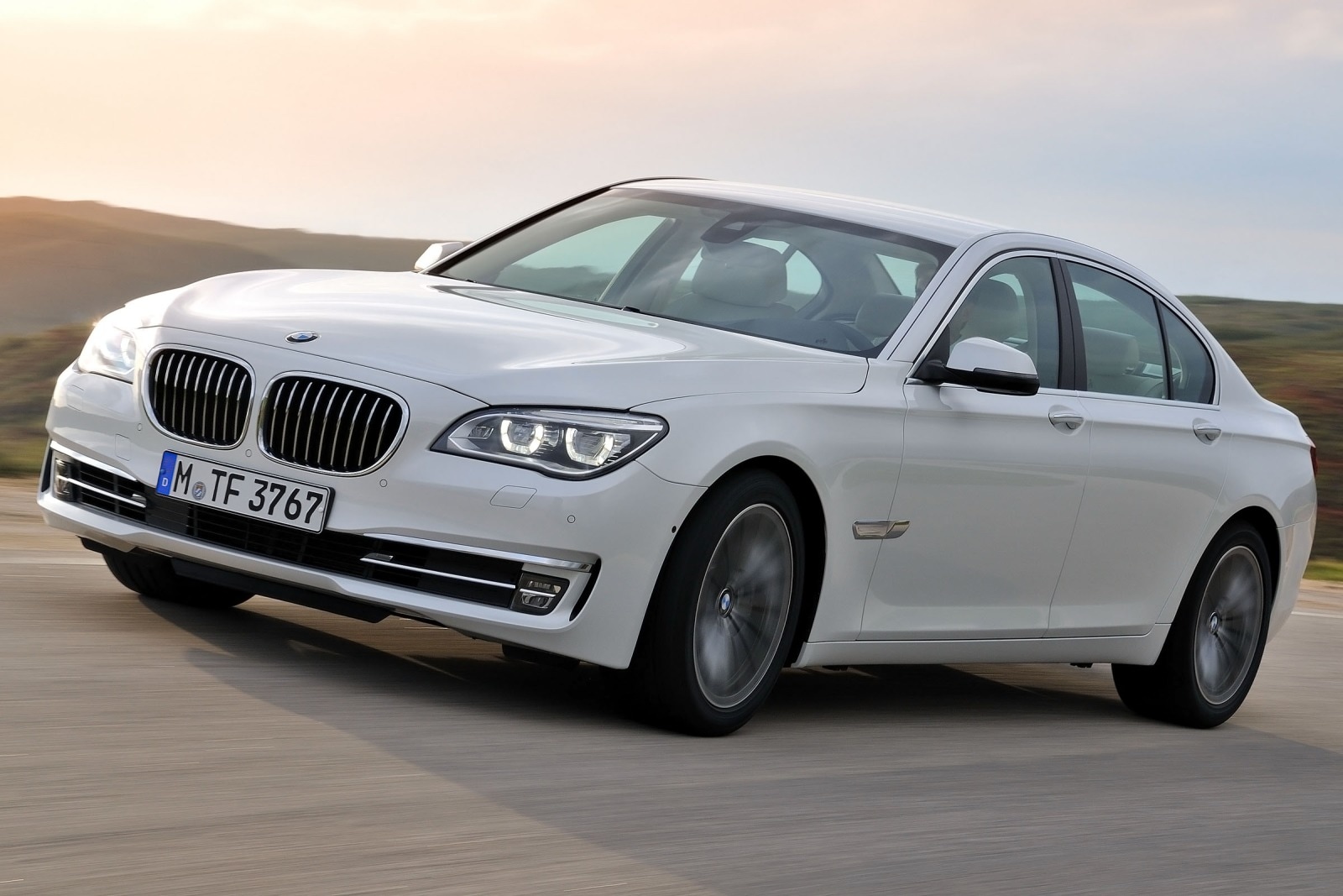 2013 BMW 7 Series Review & Ratings | Edmunds
