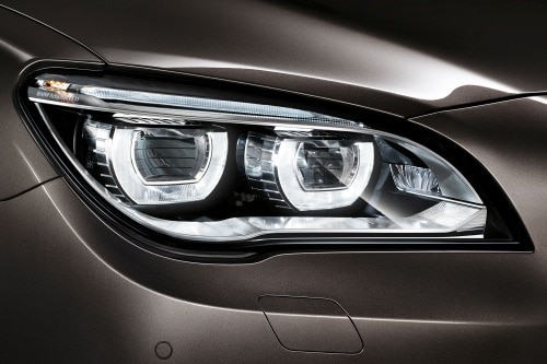 2013 BMW 7 Series Headlamp Detail