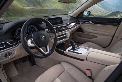 Used 2017 Bmw 7 Series Pictures 168 Photos Edmunds 2017 Bmw 7 Series 740e Xdrive Iperformance Sedan Interior