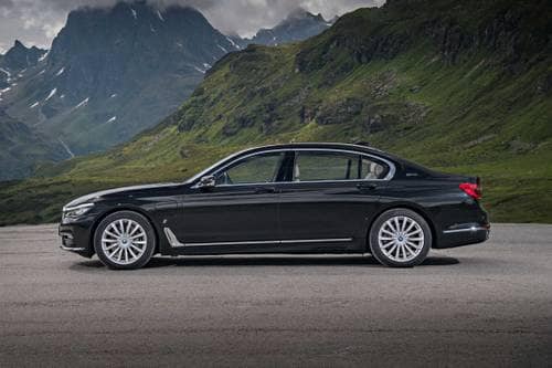 2017 BMW 7 Series 740e xDrive iPerformance Sedan Exterior
