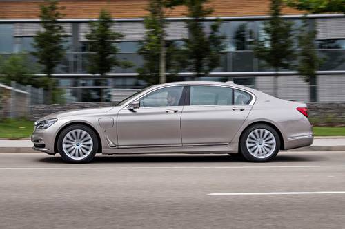 2017 BMW 7 Series 740e xDrive iPerformance Sedan Exterior
