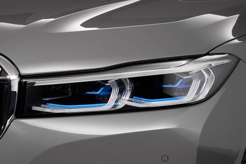 BMW 7 Series 750i xDrive Sedan Headlamp Detail