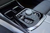 BMW 7 Series 760i xDrive Sedan Shifter