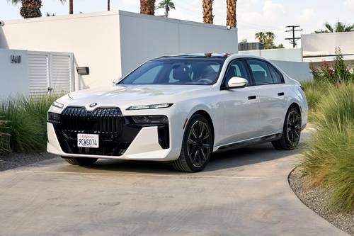 2025 BMW 7 Series 760i xDrive Sedan Exterior Shown