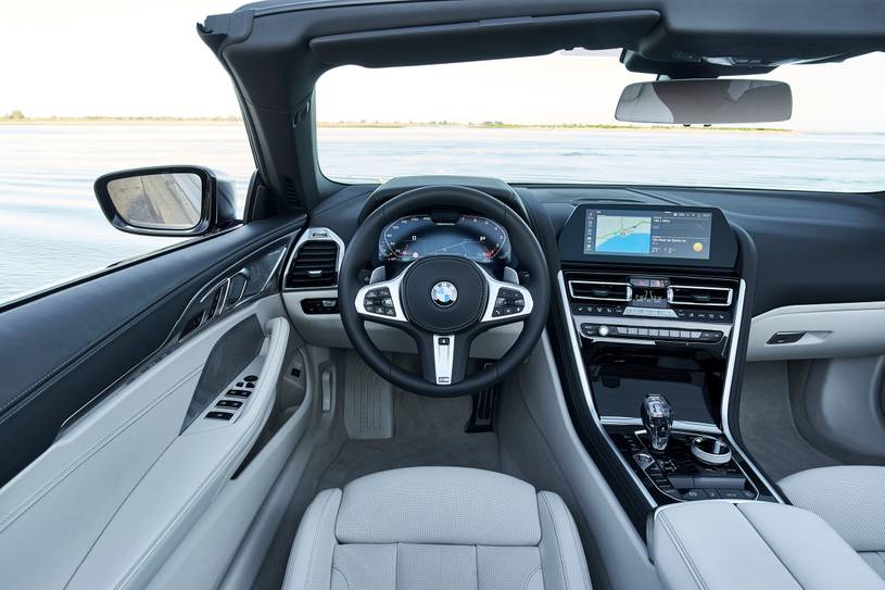 BMW 8 Series M850i xDrive Convertible Steering Wheel Detail