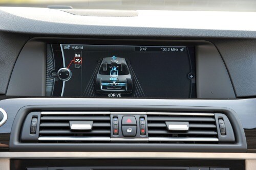 2014 BMW ActiveHybrid 5 Sedan Interior Detail