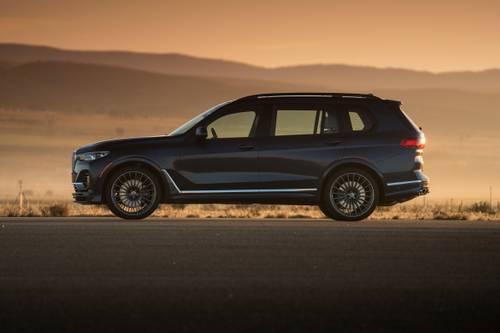 BMW ALPINA XB7 4dr SUV Profile