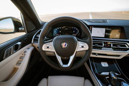 BMW ALPINA XB7 4dr SUV Steering Wheel Detail