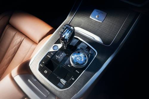 BMW ALPINA XB7 4dr SUV Shifter