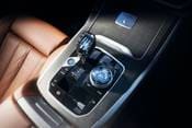 2026 BMW ALPINA XB7 4dr SUV Shifter