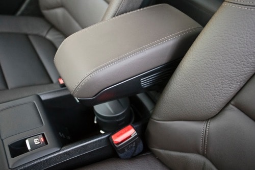 2014 BMW i3 4dr Hatchback Center Console