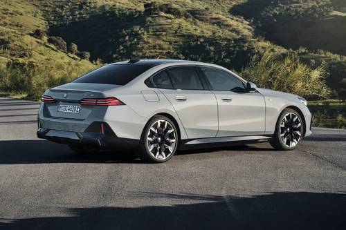 2025 BMW i5 eDrive40 Sedan Exterior