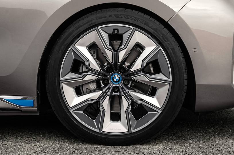 2023 BMW i7 Pictures - 84 Photos | Edmunds