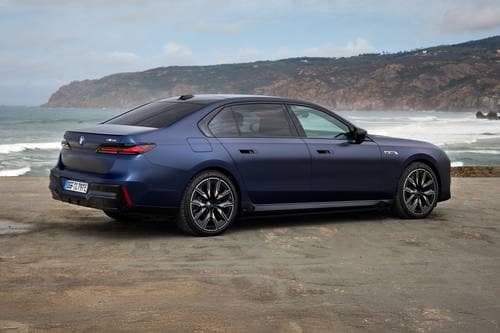 2025 BMW i7 M70 Sedan Exterior