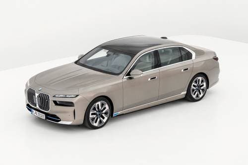 2025 BMW i7 xDrive60 Sedan Exterior Shown